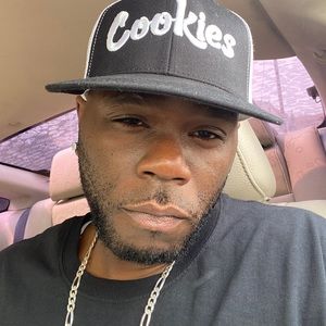 Meet your Posher, Dj